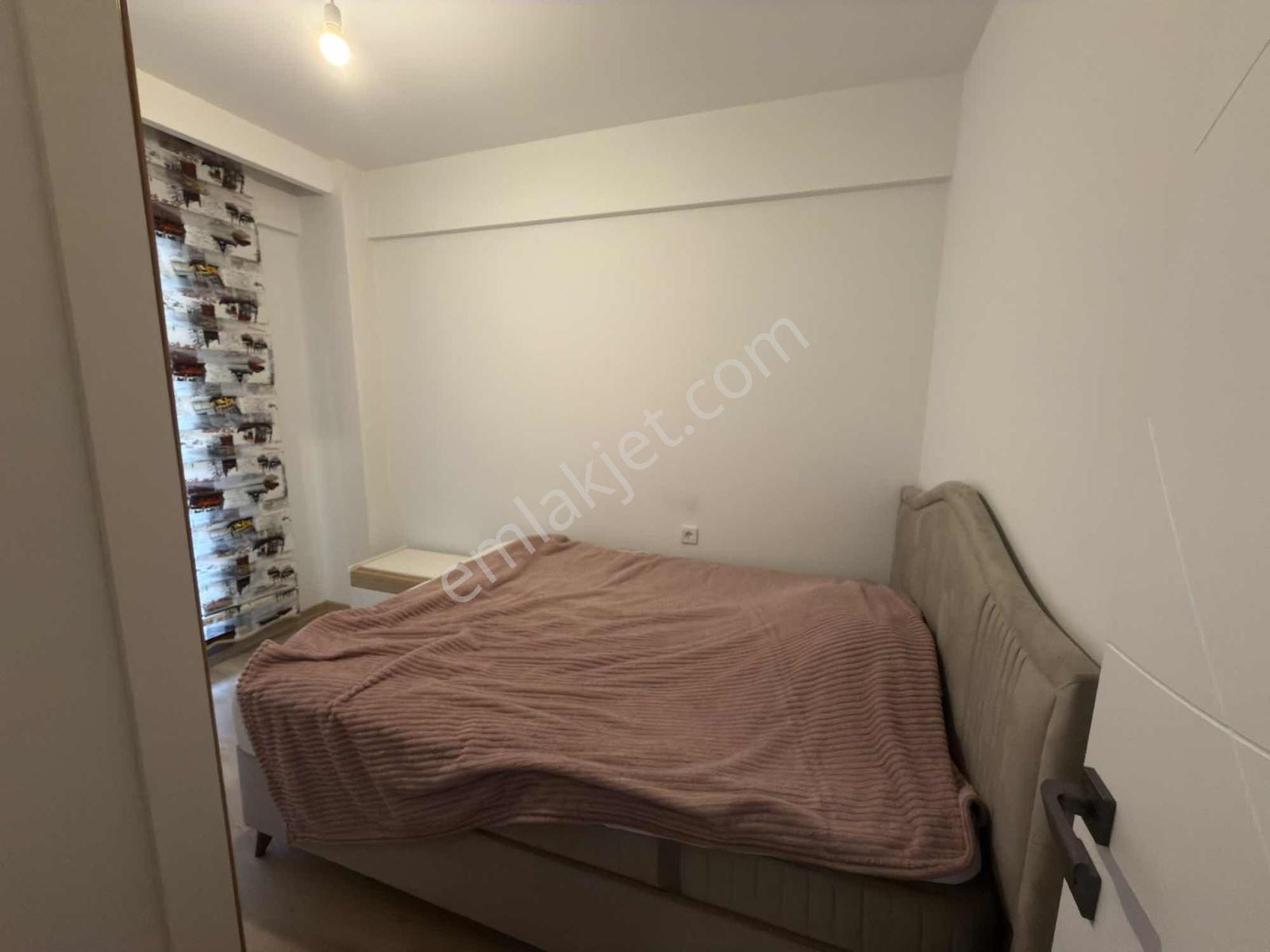 Kuşadası Değirmenderede Satılık Havuzlu Sitede 1+1 Daire - Görsel 14
