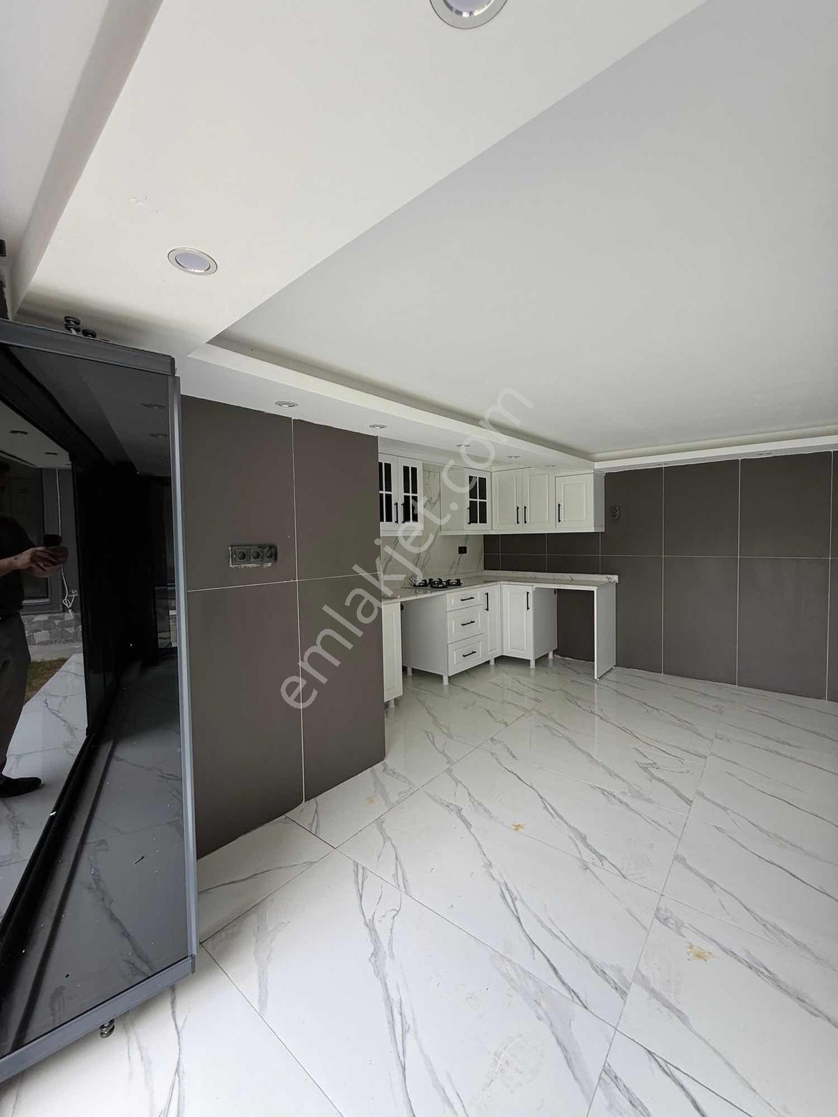 Sıfır Stadyum Civ Bağımsız Kış Bahçeli Lüks Villamız - Görsel 15