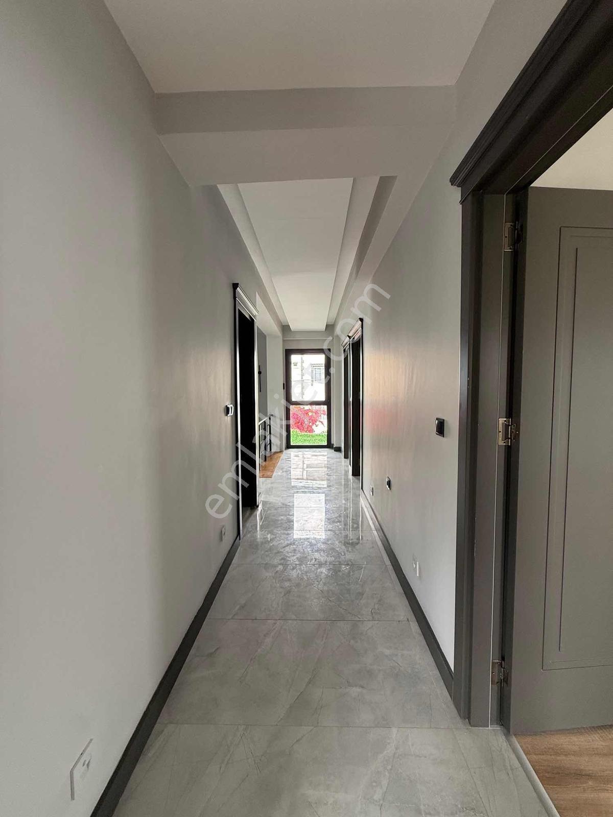 Sıfır Stadyum Civ Bağımsız Kış Bahçeli Lüks Villamız - Görsel 3