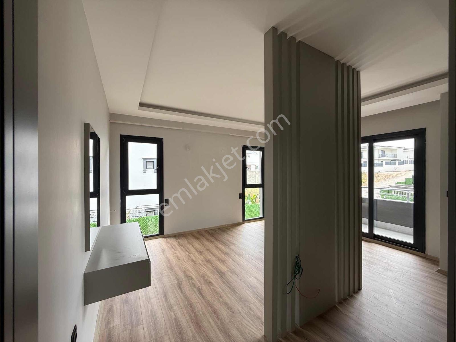 Sıfır Stadyum Civ Bağımsız Kış Bahçeli Lüks Villamız - Görsel 9