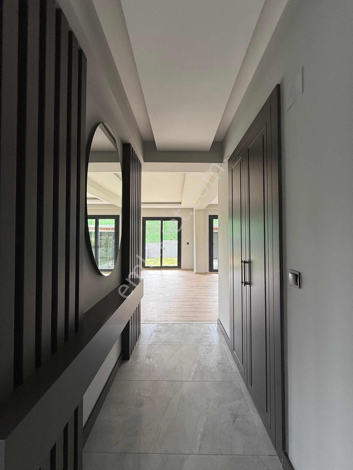 Sıfır Stadyum Civ Bağımsız Kış Bahçeli Lüks Villamız - Görsel 13