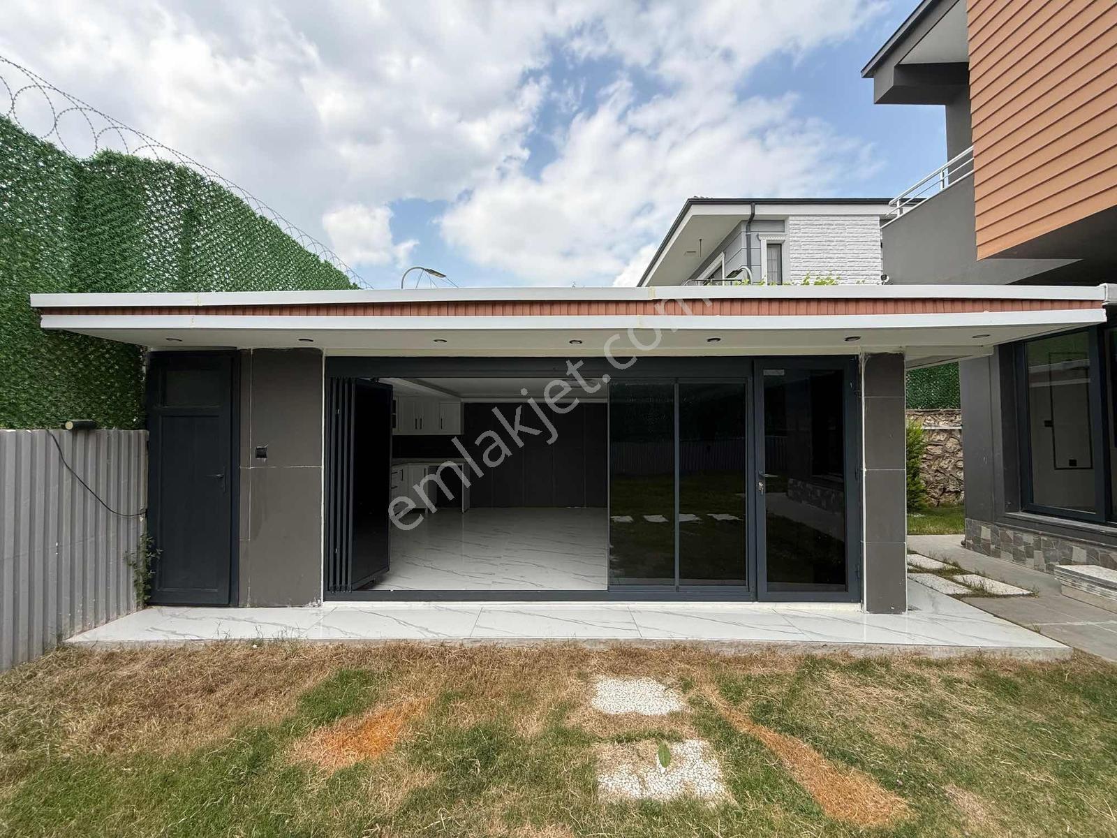 Sıfır Stadyum Civ Bağımsız Kış Bahçeli Lüks Villamız - Görsel 16