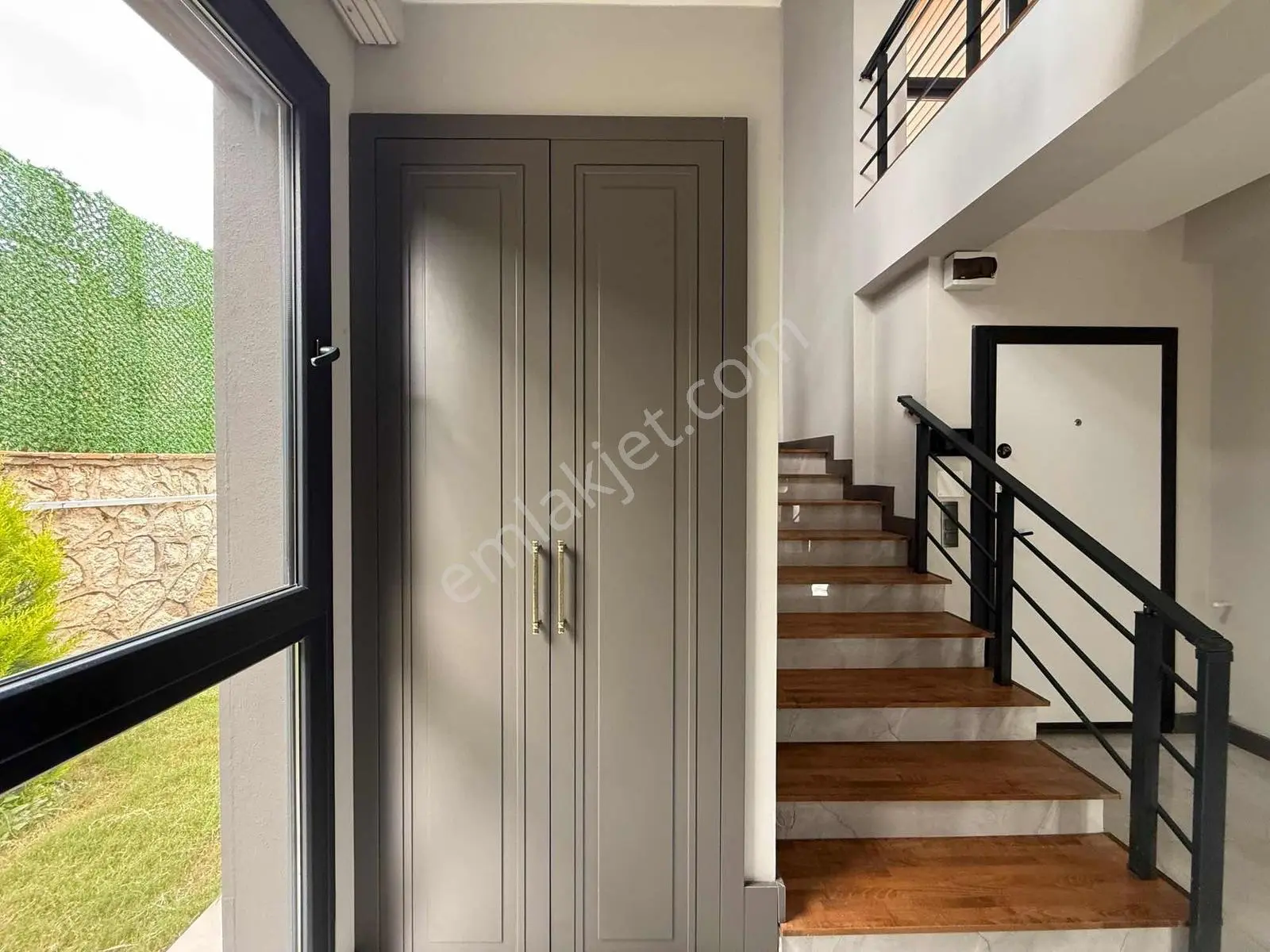 Sıfır Stadyum Civ Bağımsız Kış Bahçeli Lüks Villamız - Görsel 5