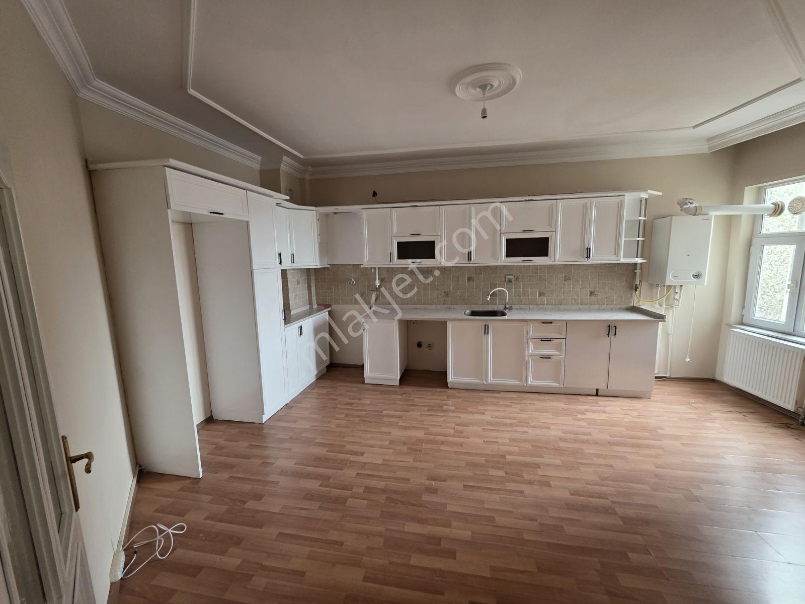 Kayakyolu Merkezinde Kiralık 3+1 Daire - Görsel 10