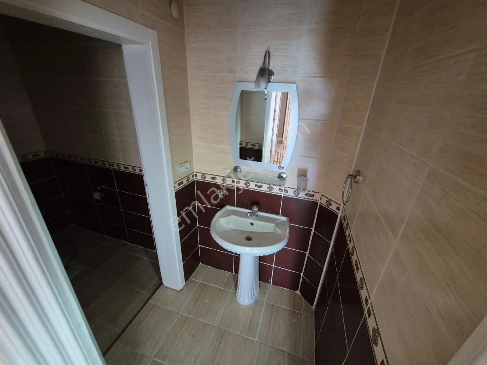 Kayakyolu Merkezinde Kiralık 3+1 Daire - Görsel 2