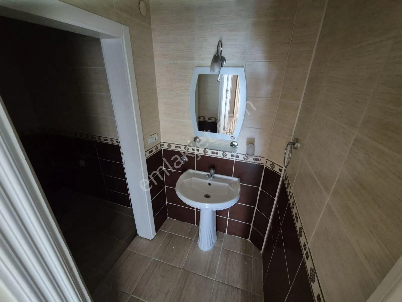 Kayakyolu Merkezinde Kiralık 3+1 Daire - Görsel 3
