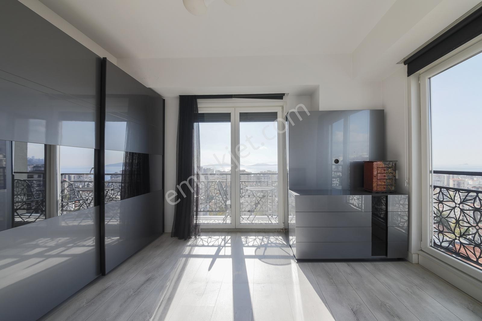 Suadiye'de Kapanmaz Deniz Manzara Residence Havuzlu Güvenlikli - Görsel 31