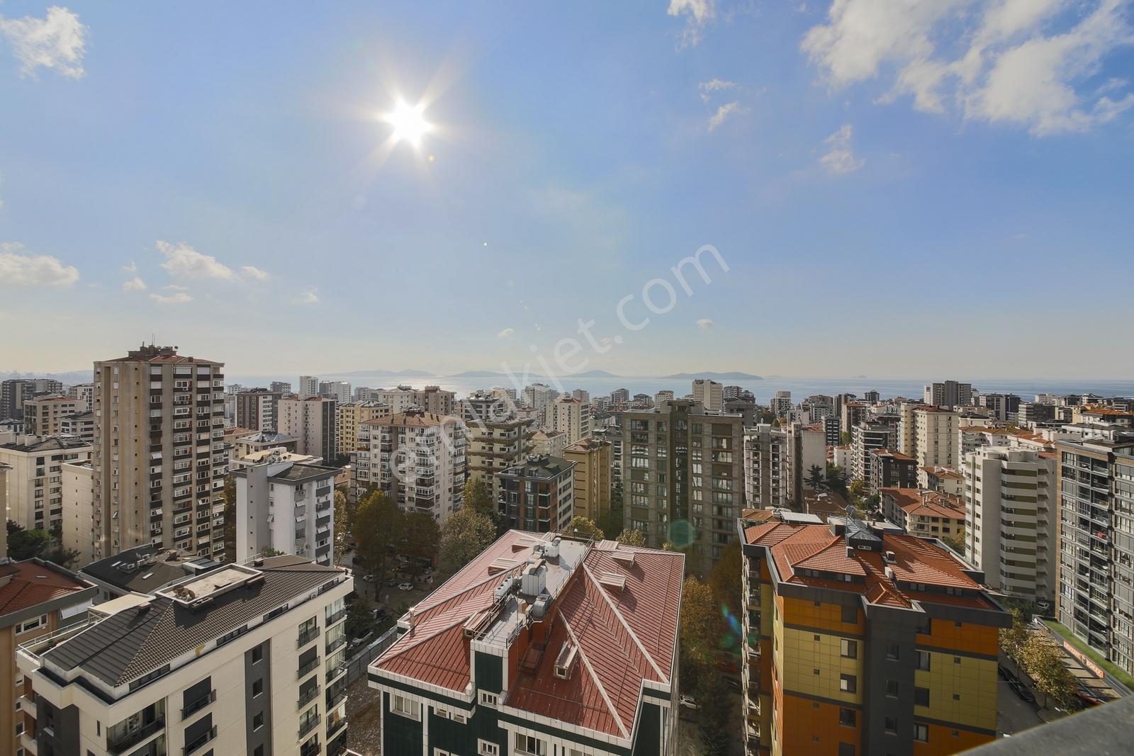 Suadiye'de Kapanmaz Deniz Manzara Residence Havuzlu Güvenlikli - Görsel 22