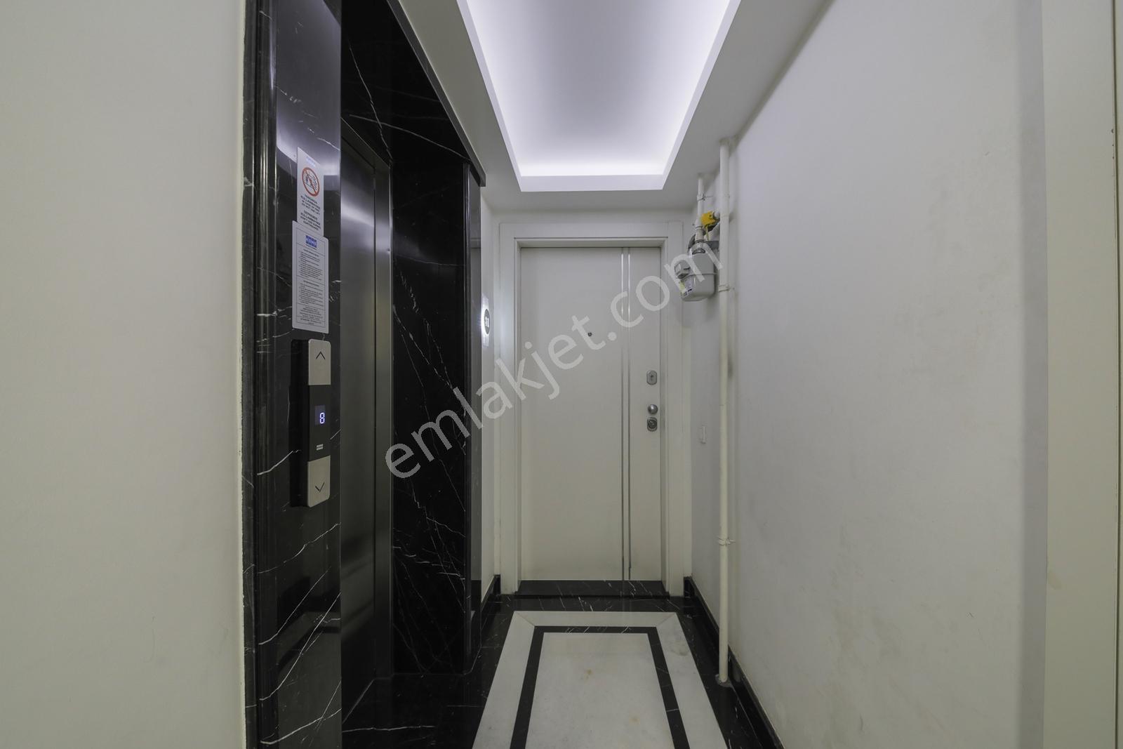 Suadiye'de Kapanmaz Deniz Manzara Residence Havuzlu Güvenlikli - Görsel 23
