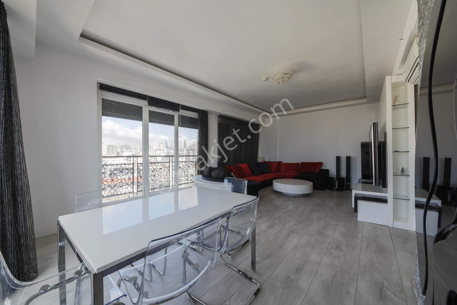 Suadiye'de Kapanmaz Deniz Manzara Residence Havuzlu Güvenlikli - Görsel 6