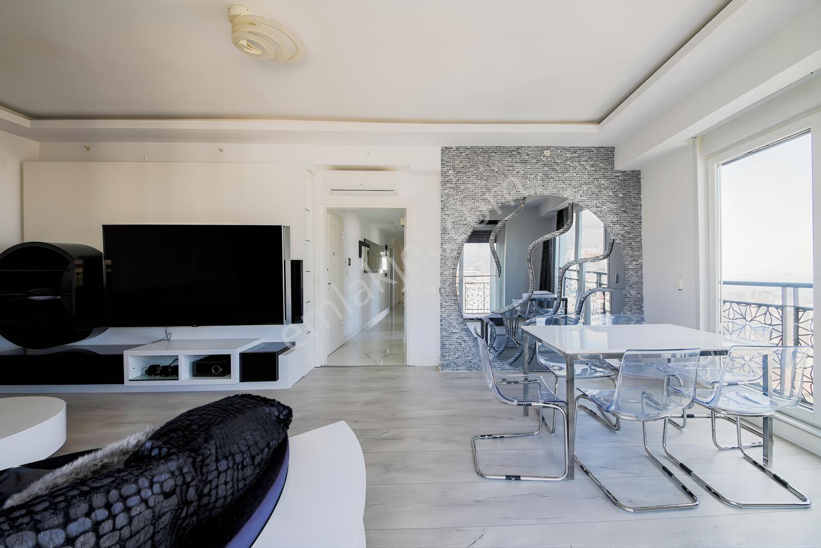 Suadiye'de Kapanmaz Deniz Manzara Residence Havuzlu Güvenlikli - Görsel 42