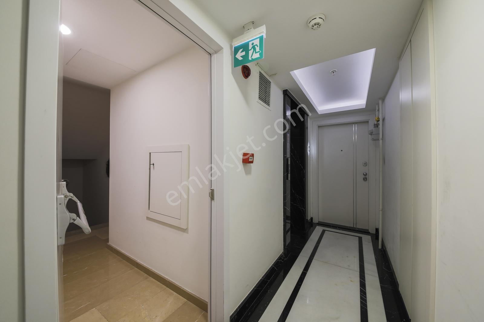 Suadiye'de Kapanmaz Deniz Manzara Residence Havuzlu Güvenlikli - Görsel 18