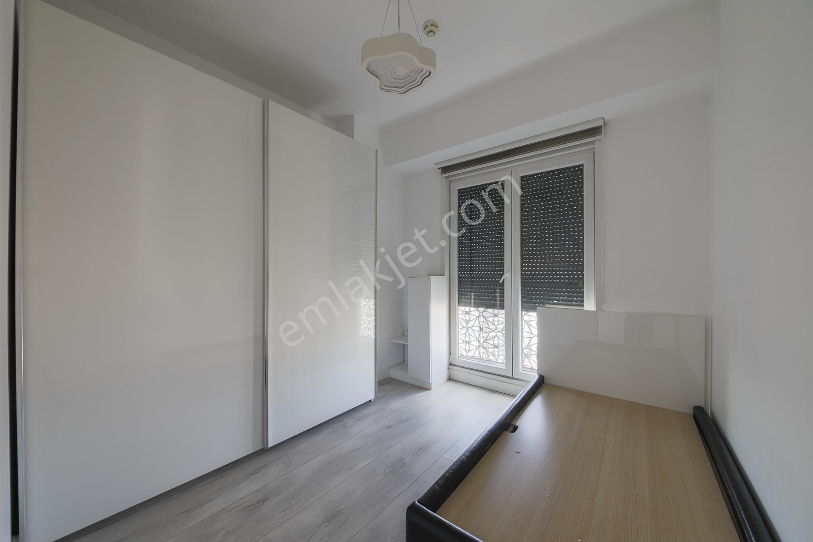 Suadiye'de Kapanmaz Deniz Manzara Residence Havuzlu Güvenlikli - Görsel 4