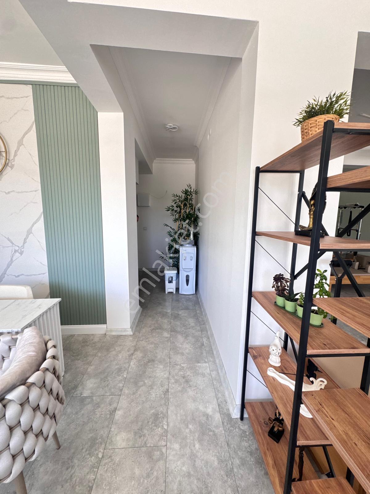 Bal Gayrimenkulden Cüneytbey'de Yatırıma Uygun 100 M2 Dükkan - Görsel 4