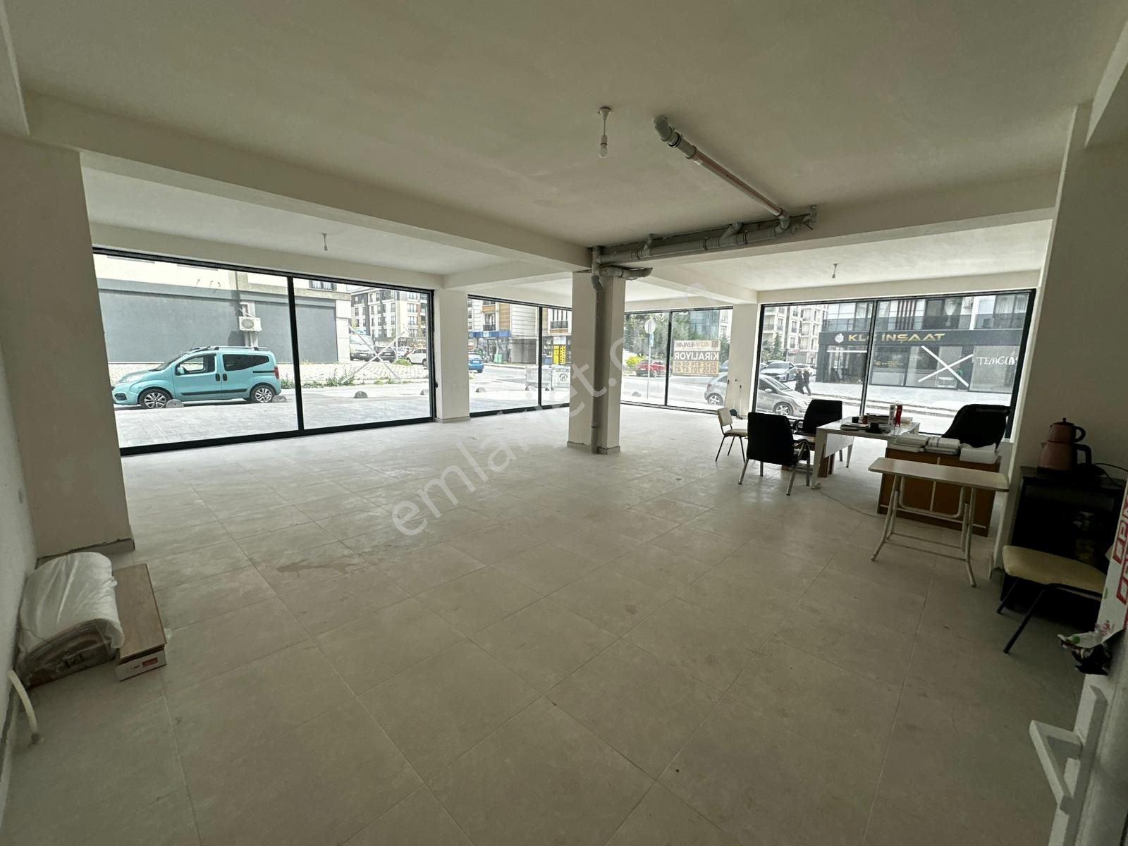 Beylikdüzü Kavaklıda Ana Caddeye Cepheli 300 M2 Kiralık Dükkan Mağaza - Görsel 30