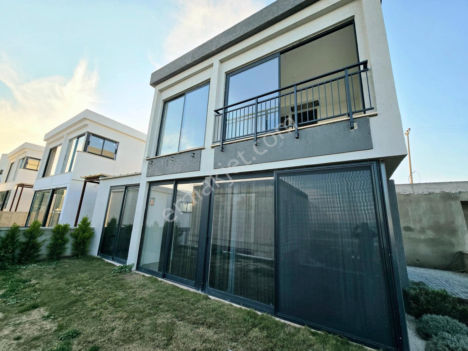 Bodrum Adabükü Havuzlu Sitede Satılık Tam Müstakil Villa - Görsel 12