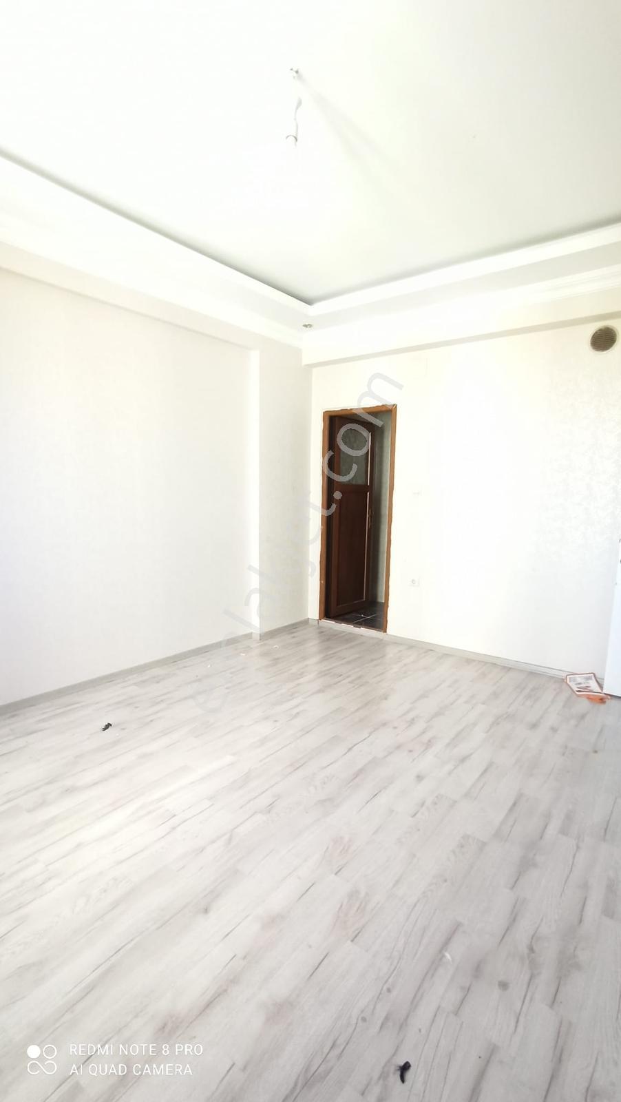 Boğazicinde Kiralık Cakma 4+1 Daire - Görsel 13