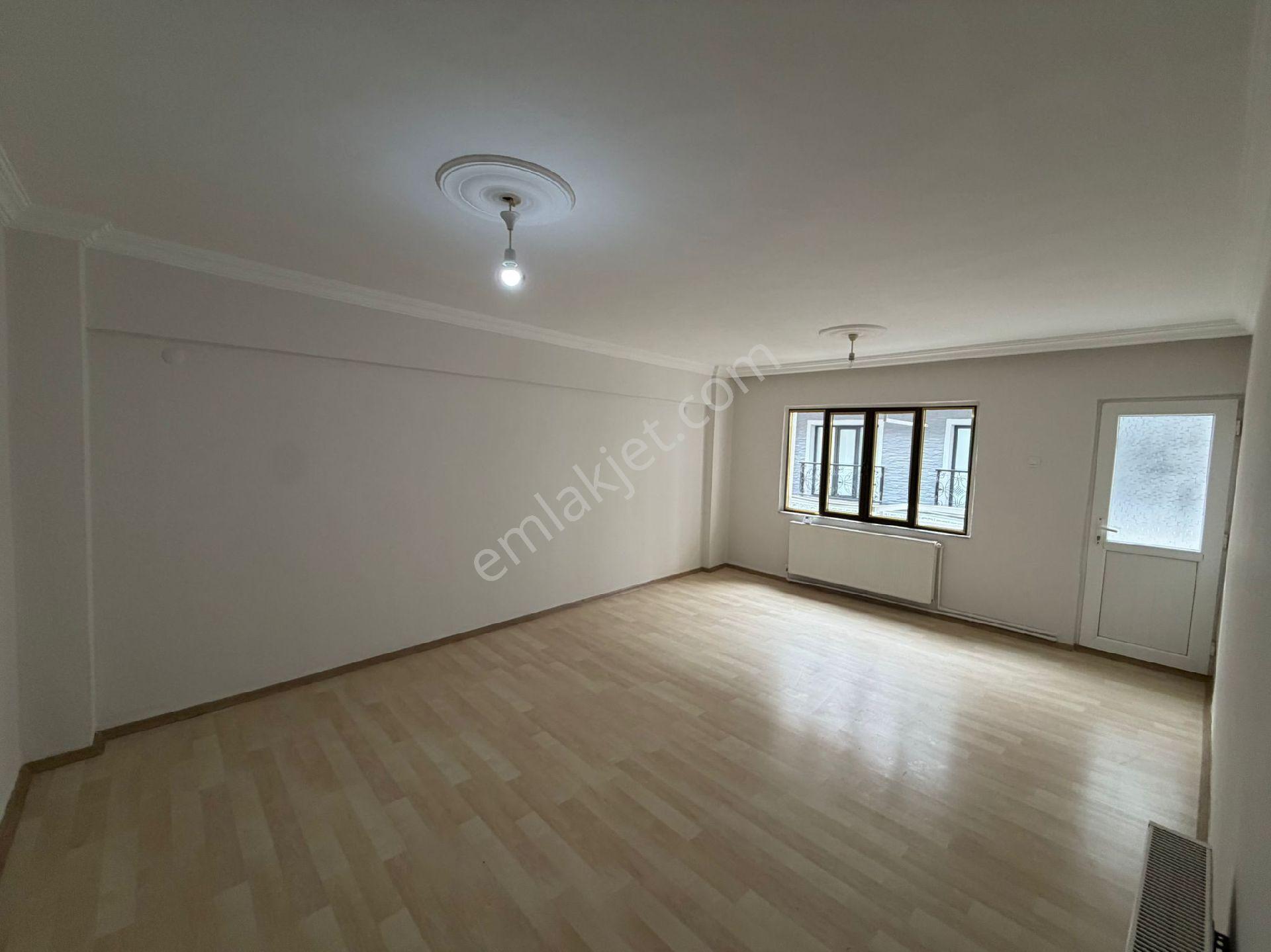 Nazilli Altıntaş'ta, Çarşı Merkezinde, Doğalgazlı Ve Geniş 140m² Kiralık 4+1 Daire - Görsel 18
