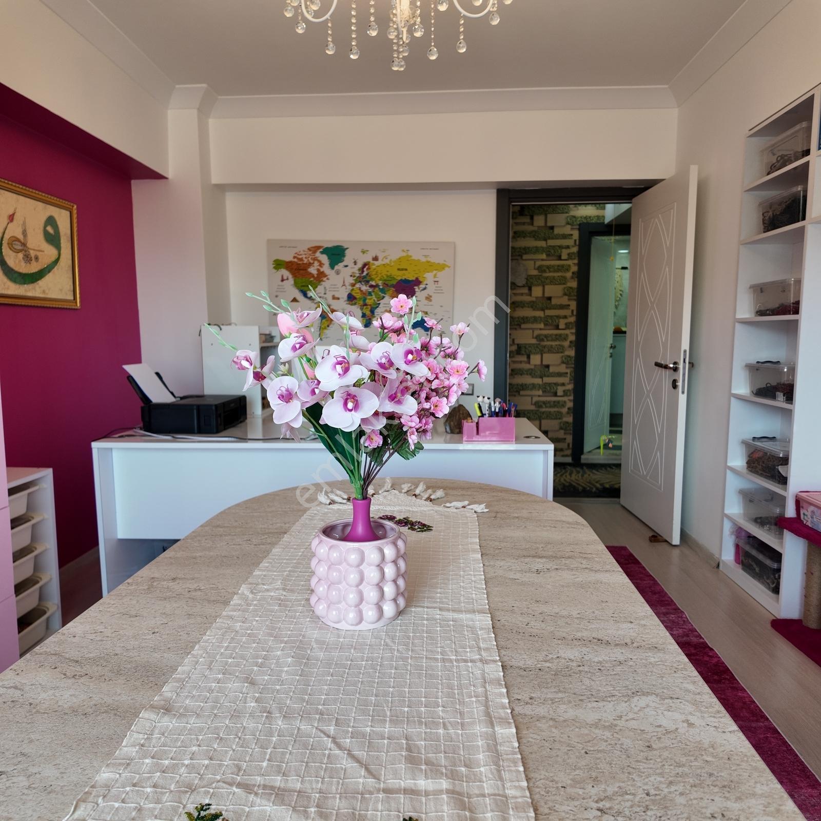 Hürriyet Karahan Sitesinde Ekstralı 178 M2 Arakat 3+1 Daire - Görsel 29