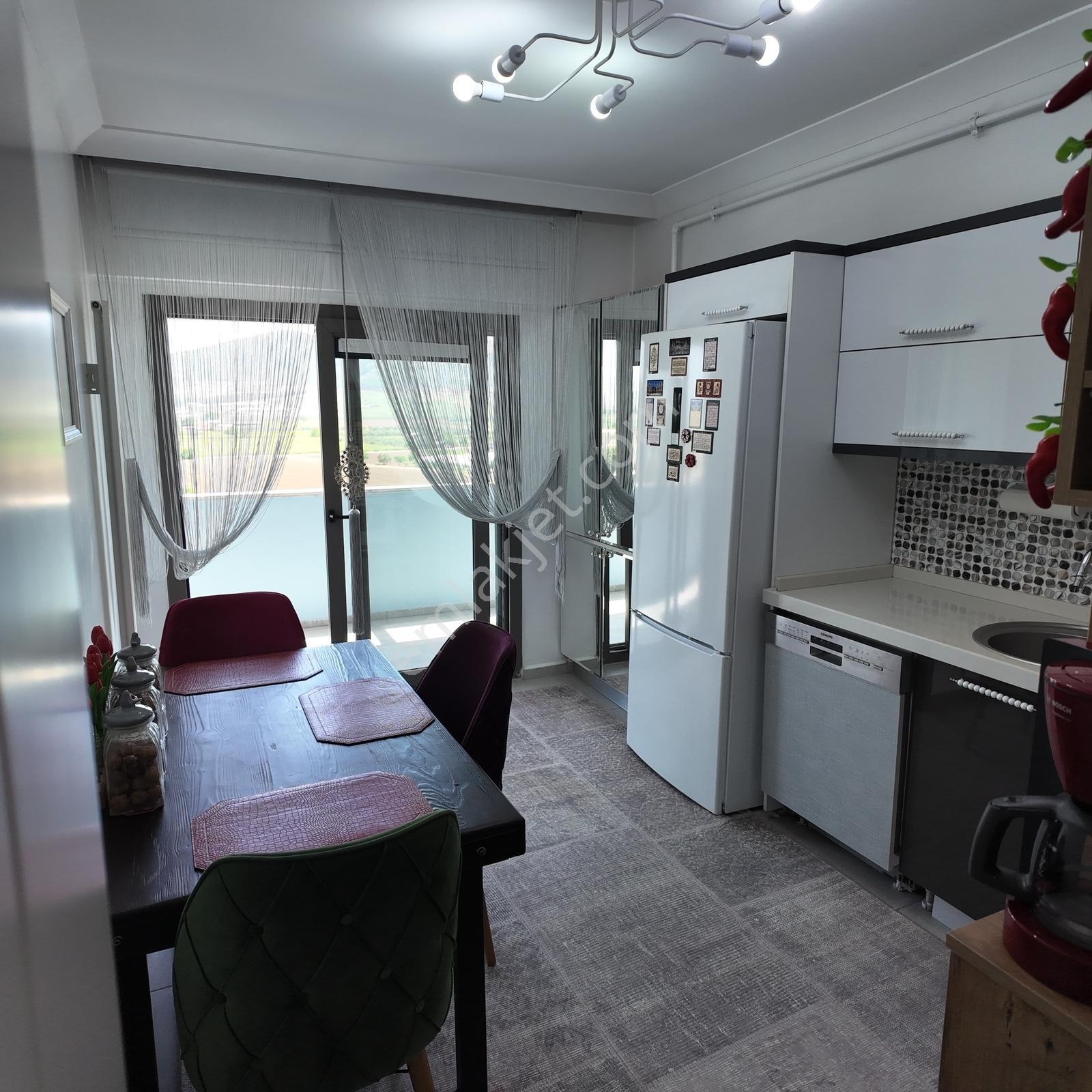 Hürriyet Karahan Sitesinde Ekstralı 178 M2 Arakat 3+1 Daire - Görsel 30