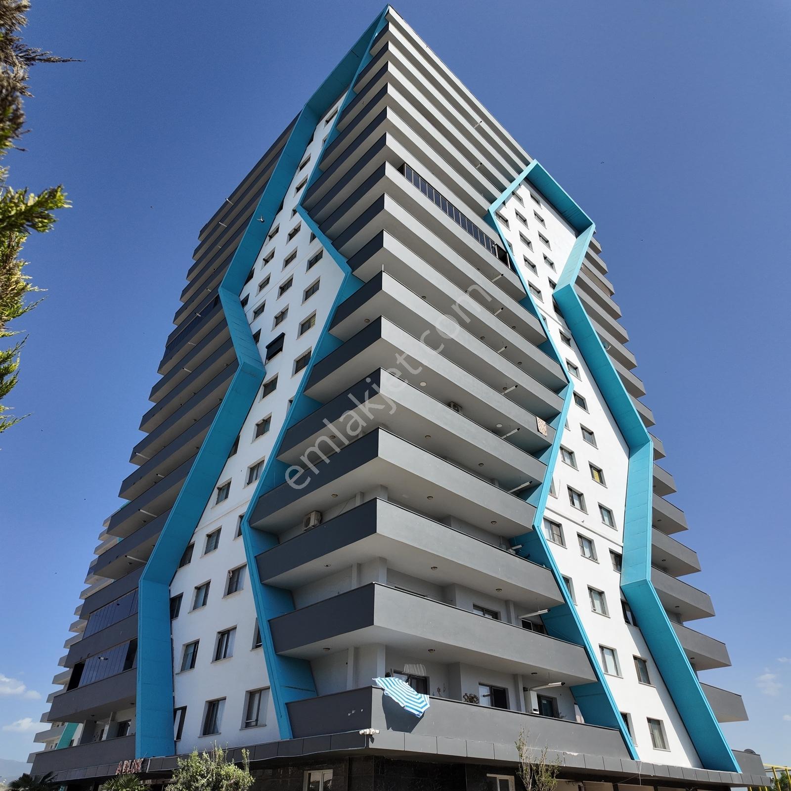 Hürriyet Karahan Sitesinde Ekstralı 178 M2 Arakat 3+1 Daire - Görsel 3