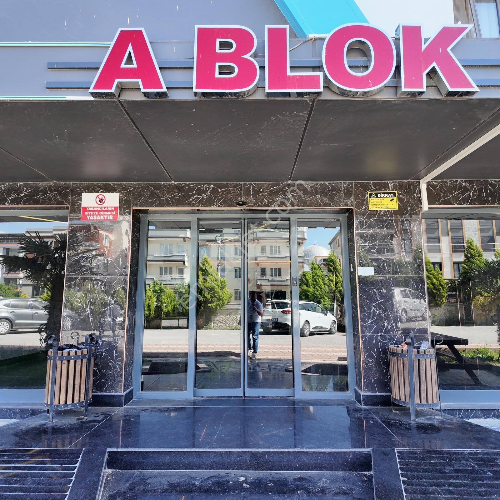 Hürriyet Karahan Sitesinde Ekstralı 178 M2 Arakat 3+1 Daire - Görsel 9