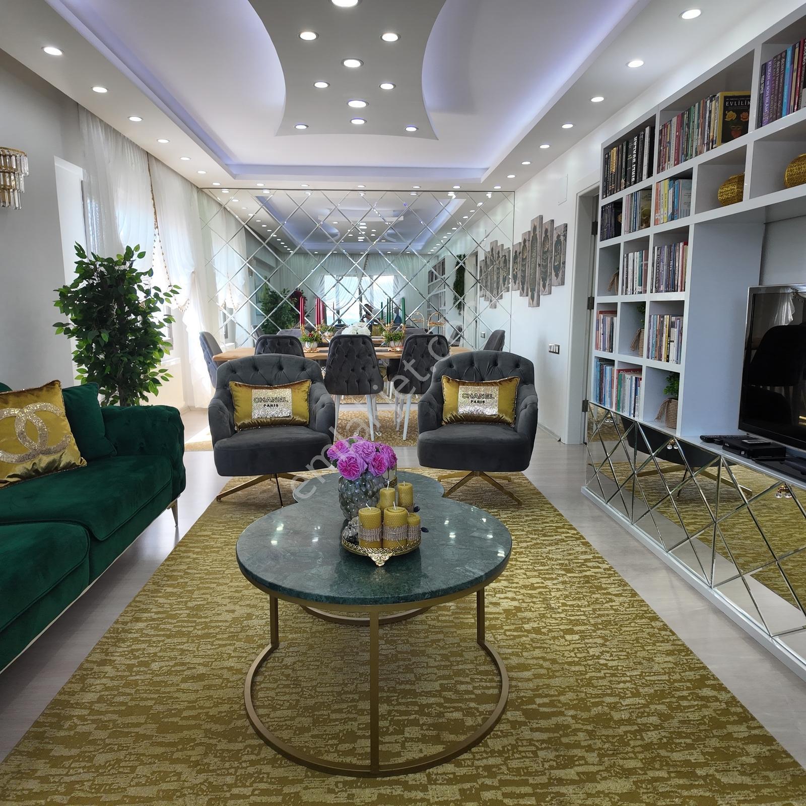 Hürriyet Karahan Sitesinde Ekstralı 178 M2 Arakat 3+1 Daire - Görsel 24