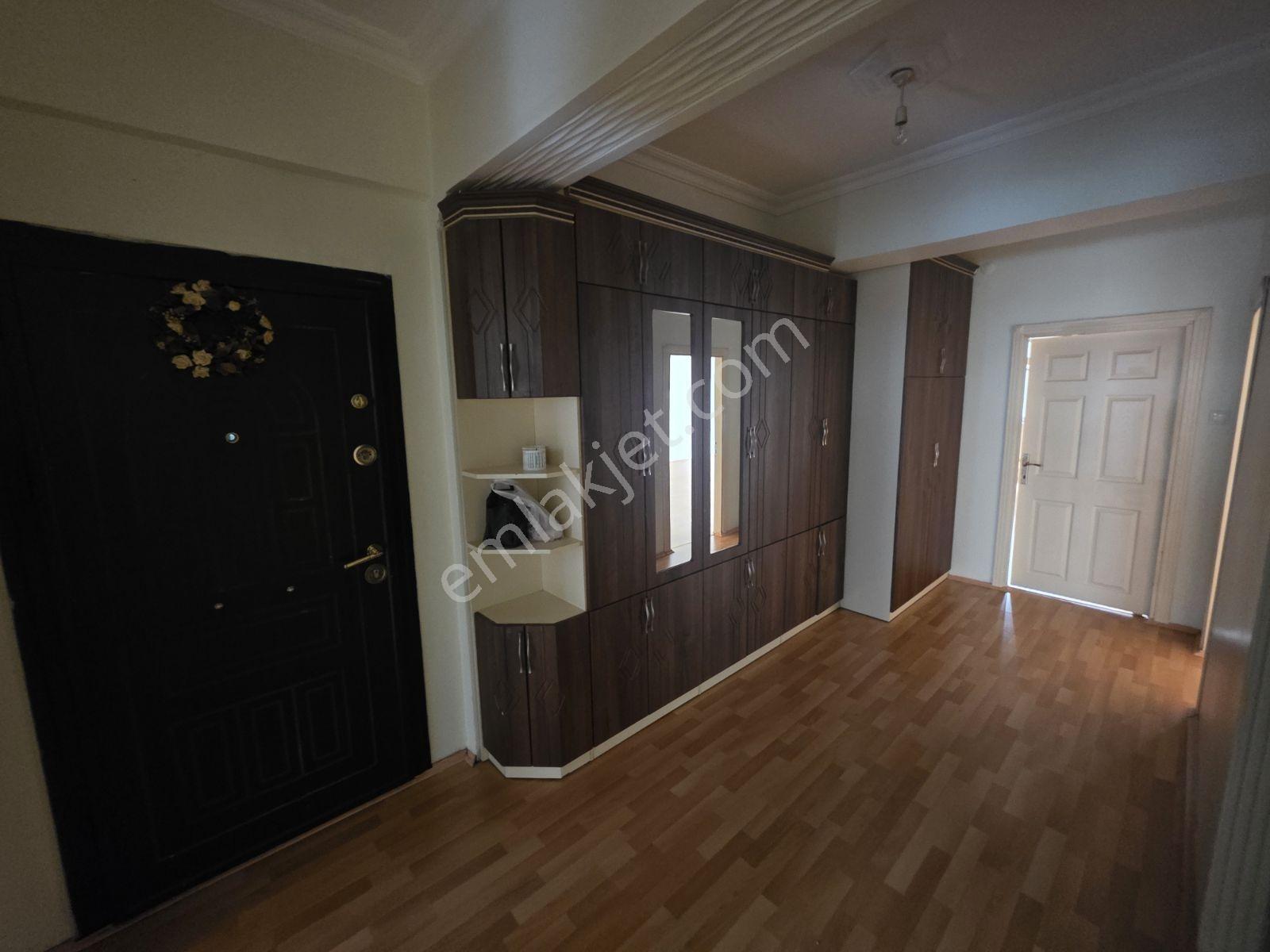 Emlak Dünyası Gym'den Çaykara Cad Kiralık 3+1 Daire - Görsel 16