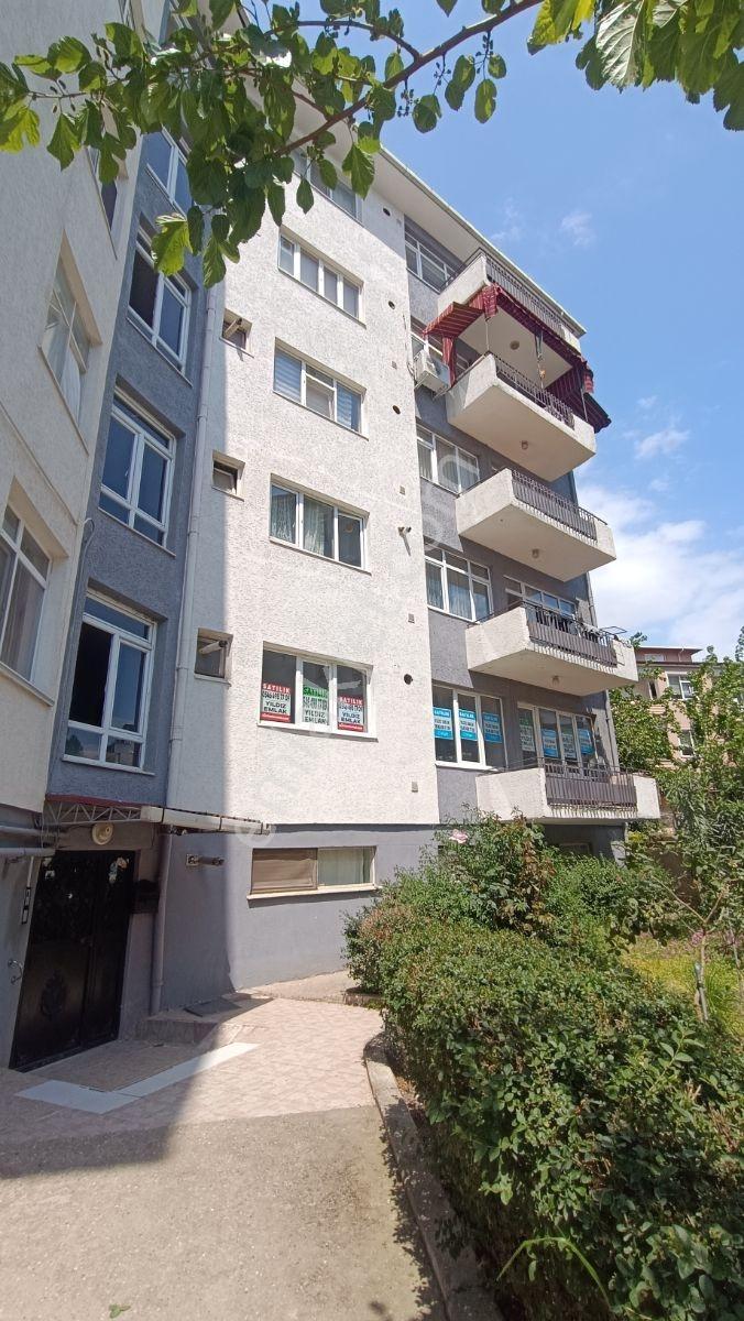 Yıldız Emlak'tan Yarımca Mimar Sinan'da 2+1 100 M2 Satılık Daire