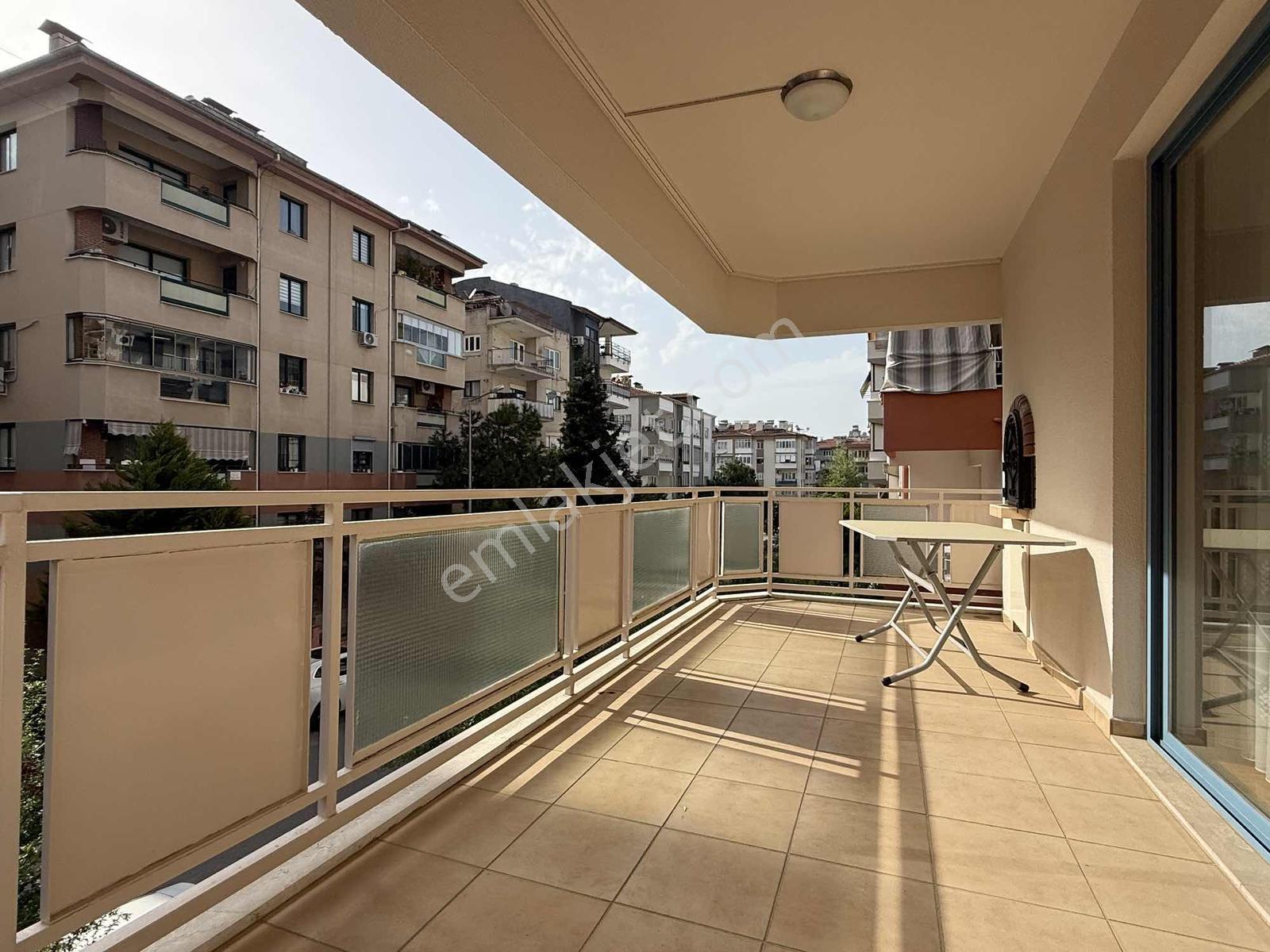 Binyapıdan Çamlıkta Ara Kat Site İçerisinde Satılık Daire !! - Görsel 22