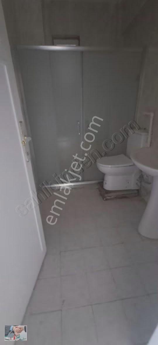 Belediyeye Ve Metroya Yürüme Mesafesinde 3+1 Kiralık Daire - Görsel 2