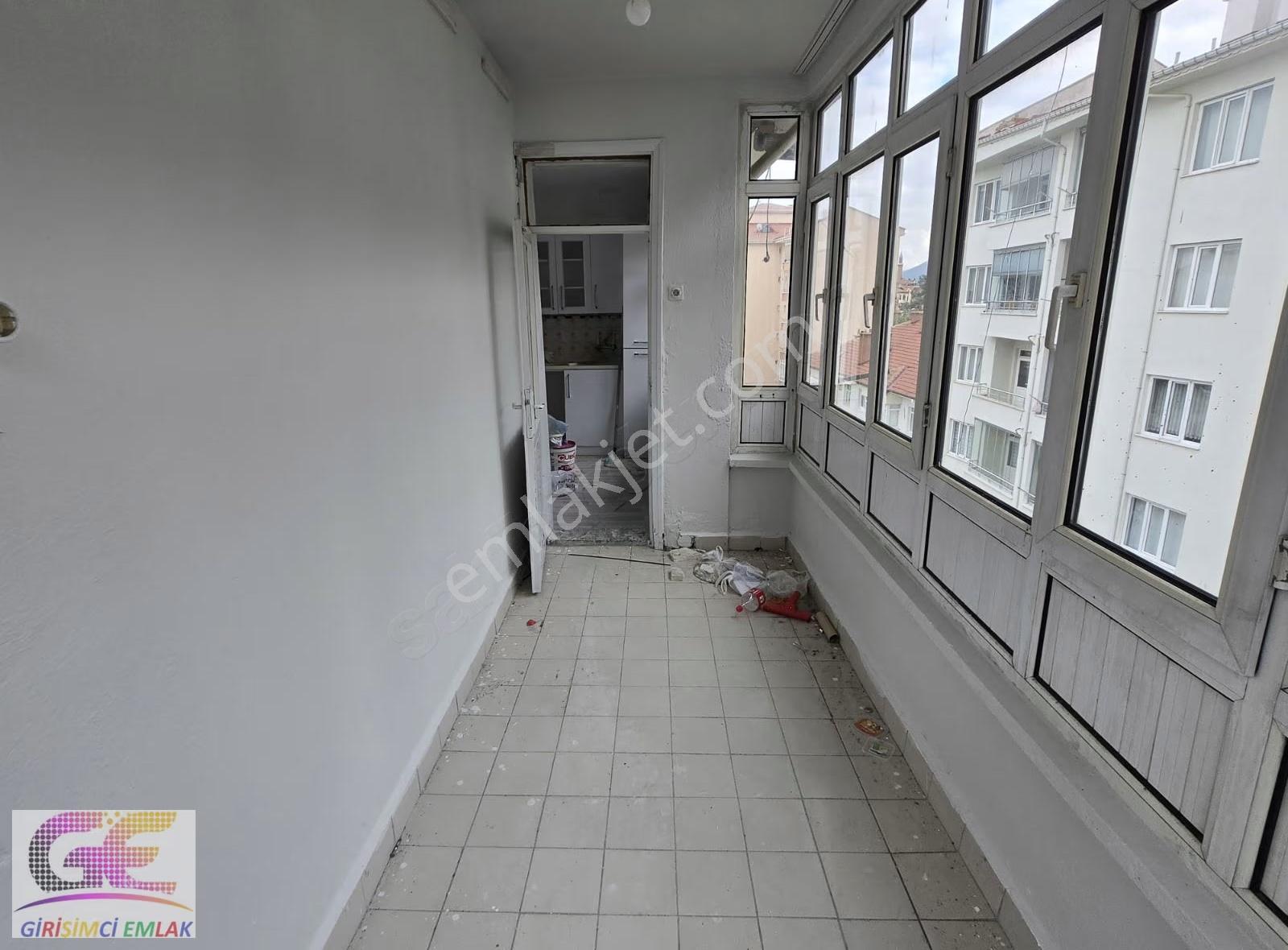 Girişimciden Yıldırım İlkokulu Karşısı 3+1 155m2 Daire - Görsel 18