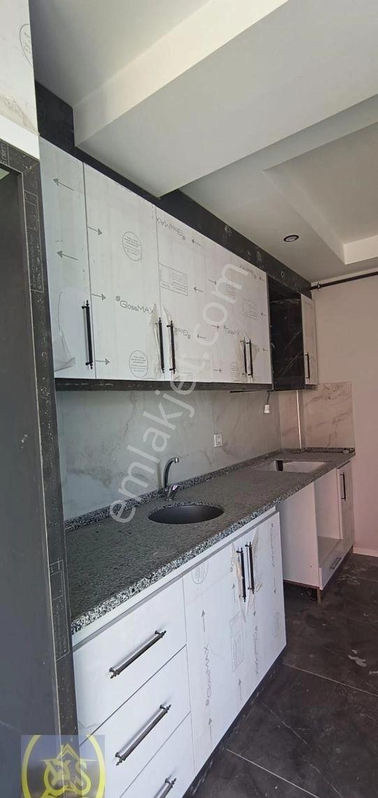 İlbade Mahallesinde 2+1 Kiralık Daire Cadde Üzeri - Görsel 4