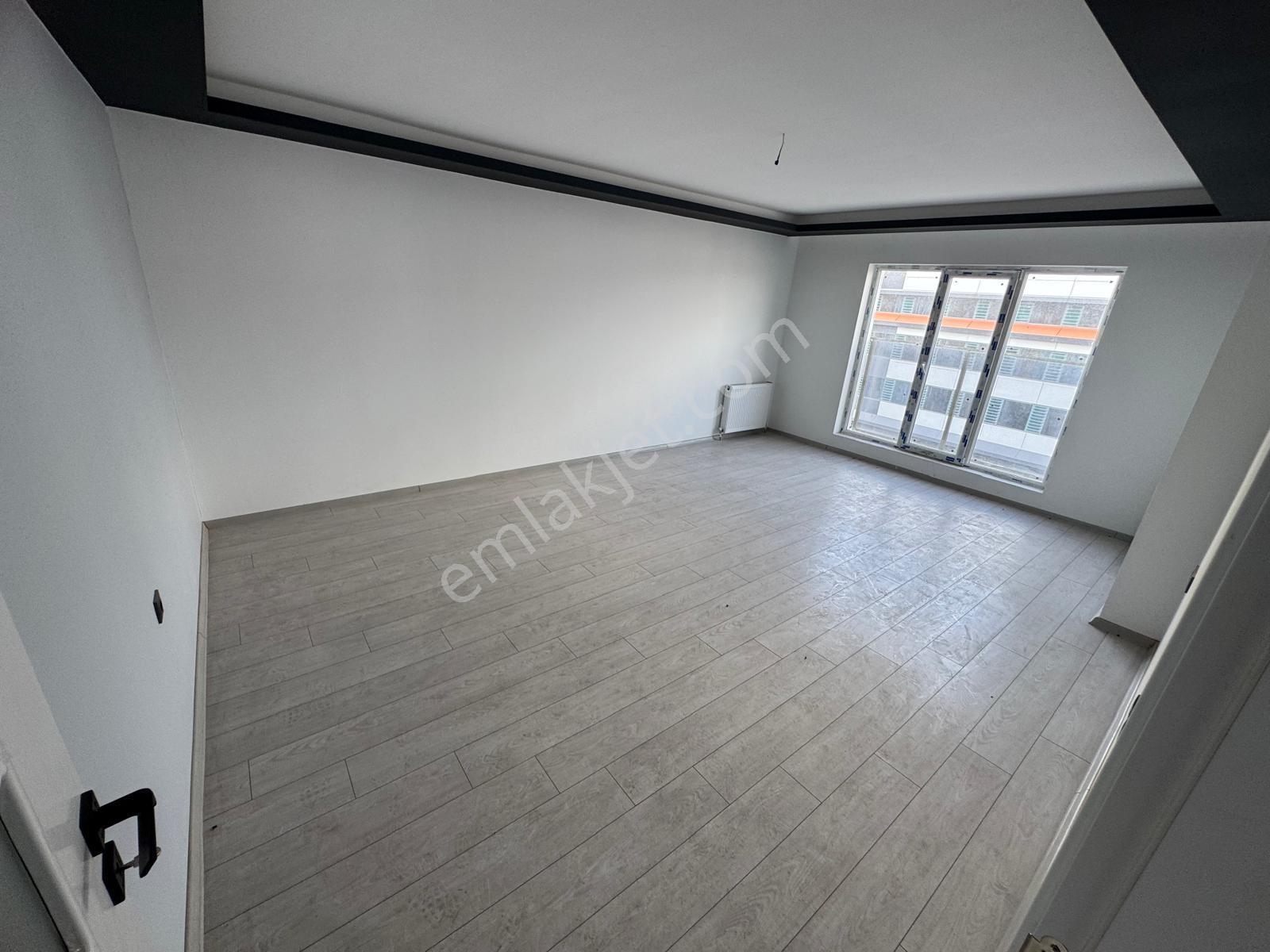 Arasta Avm Yanı 3+1 135m2 Asansörlü G.odalı E. Banyo Kilerli - Görsel 9