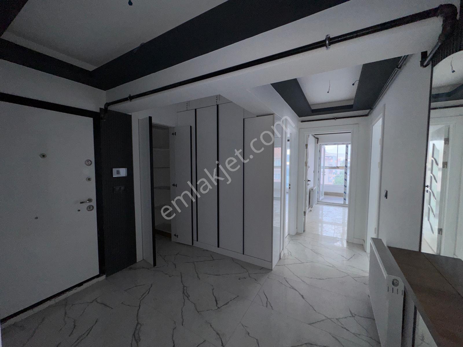 Arasta Avm Yanı 3+1 135m2 Asansörlü G.odalı E. Banyo Kilerli - Görsel 23