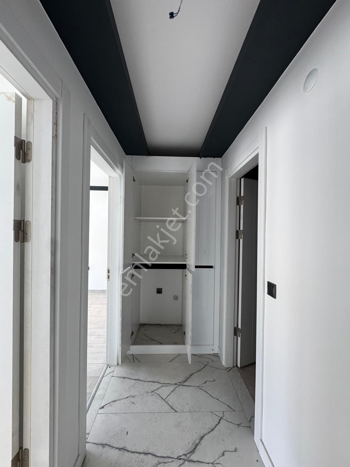 Arasta Avm Yanı 3+1 135m2 Asansörlü G.odalı E. Banyo Kilerli - Görsel 31