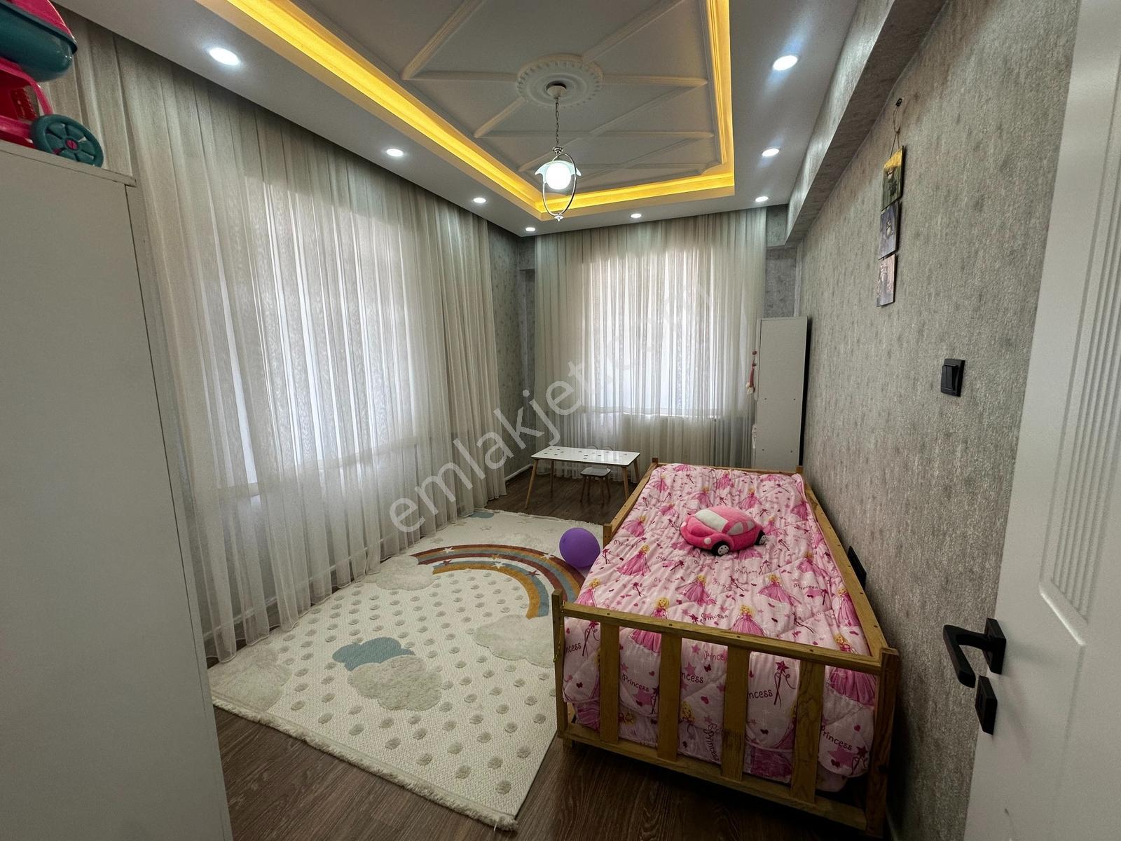 Akpıyar Mahallesinde Yüksek Kira Getirili 3+1 Satılık Daire - Görsel 15