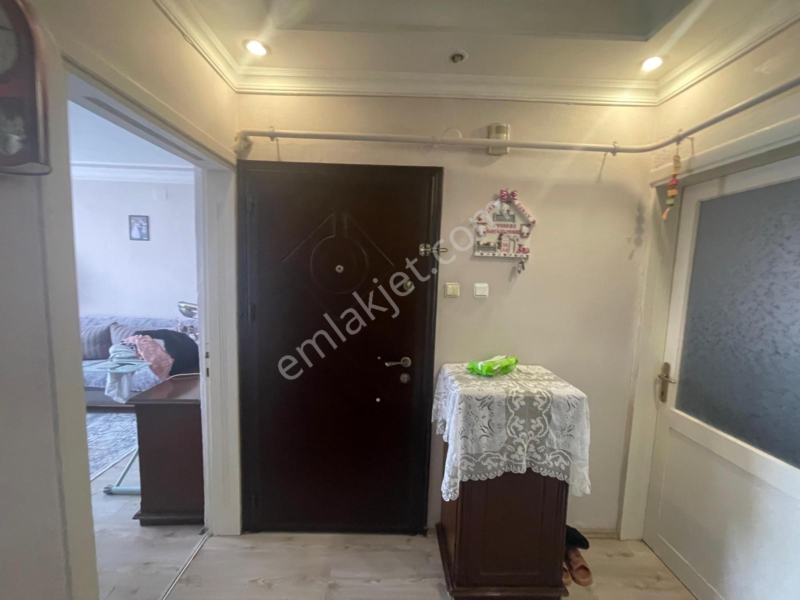 Çınarlı Mahallesinde Yatırımlık 2+1 Daire - Görsel 12