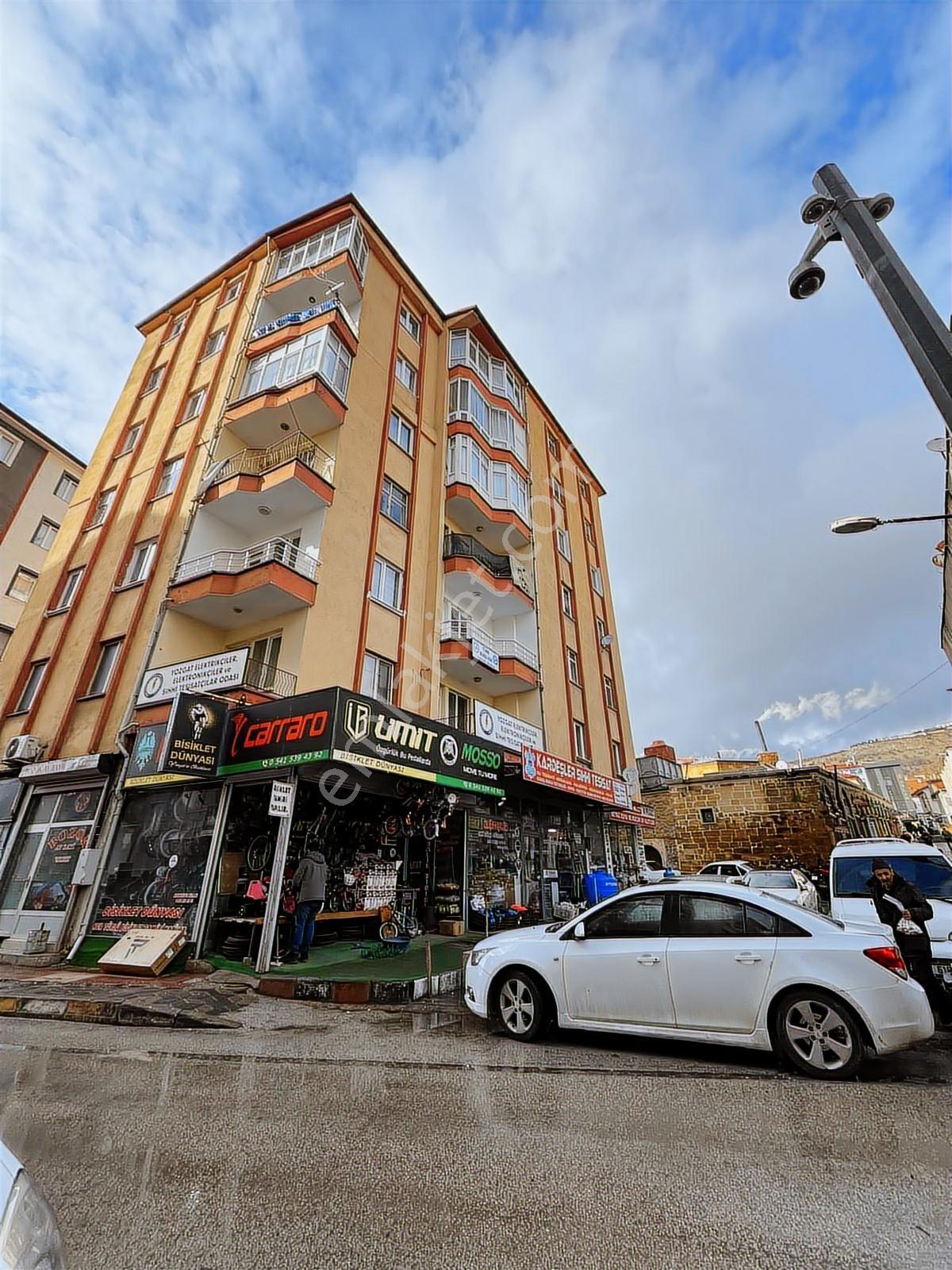 Çankaya Emlaktan Büyük Cami Yanında Satılık 3+1 Daire - Görsel 26