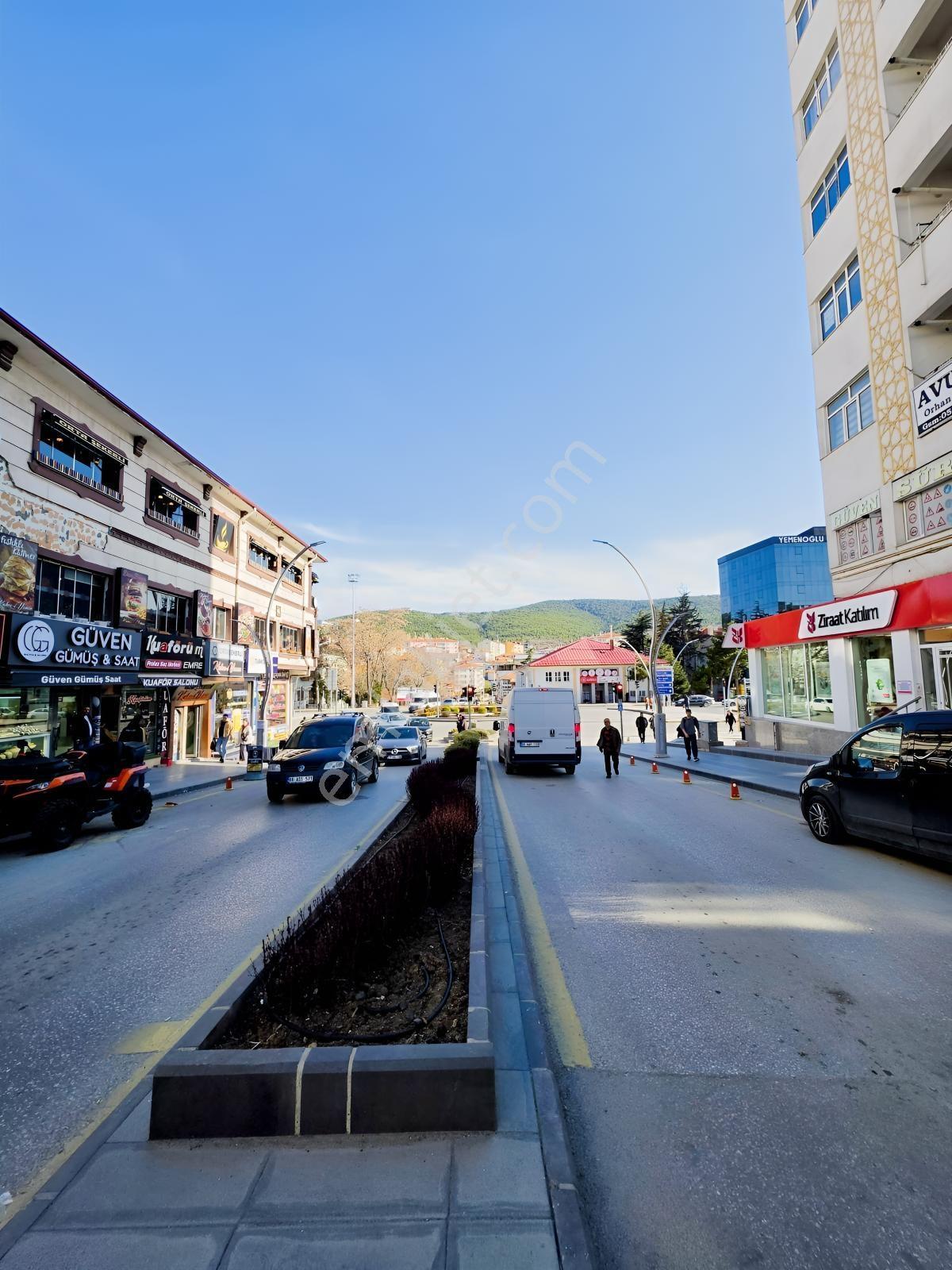 Çankaya Emlaktan Şehrin Kalbinde Satılık Dükkan - Görsel 22