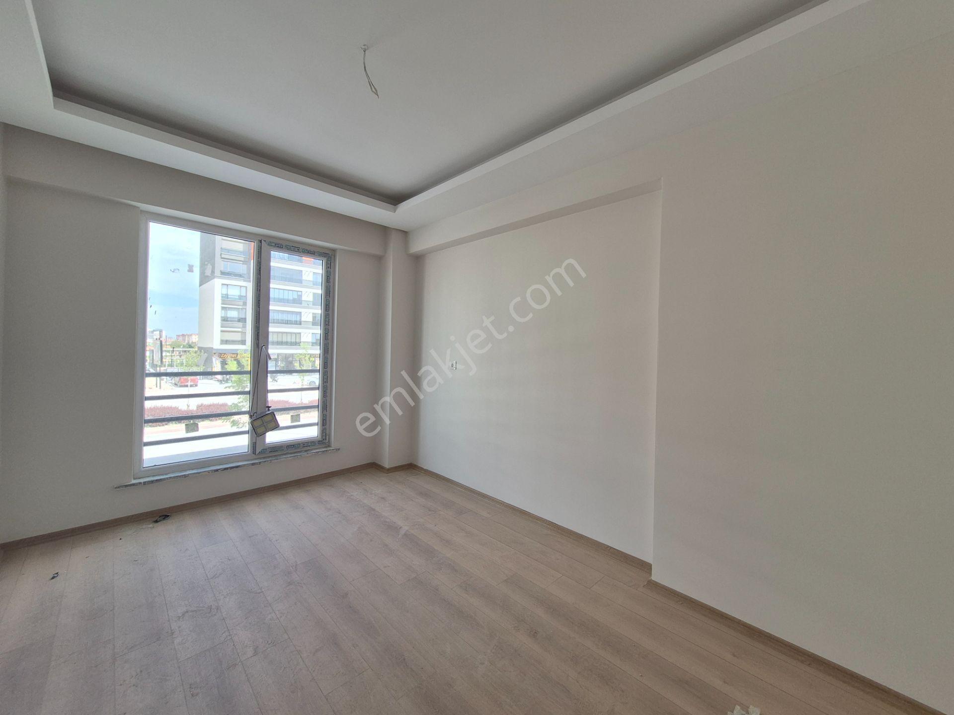 Genç Osman Cd. Cephe 3+1 Sıfır Site İçerisinde Kızartma Balkonlu Daire - Görsel 4