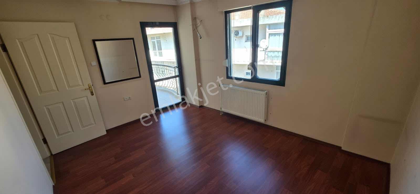 Karşıyaka Donanmacıda Deniz Manzaralı 3+1 Daire - Görsel 27