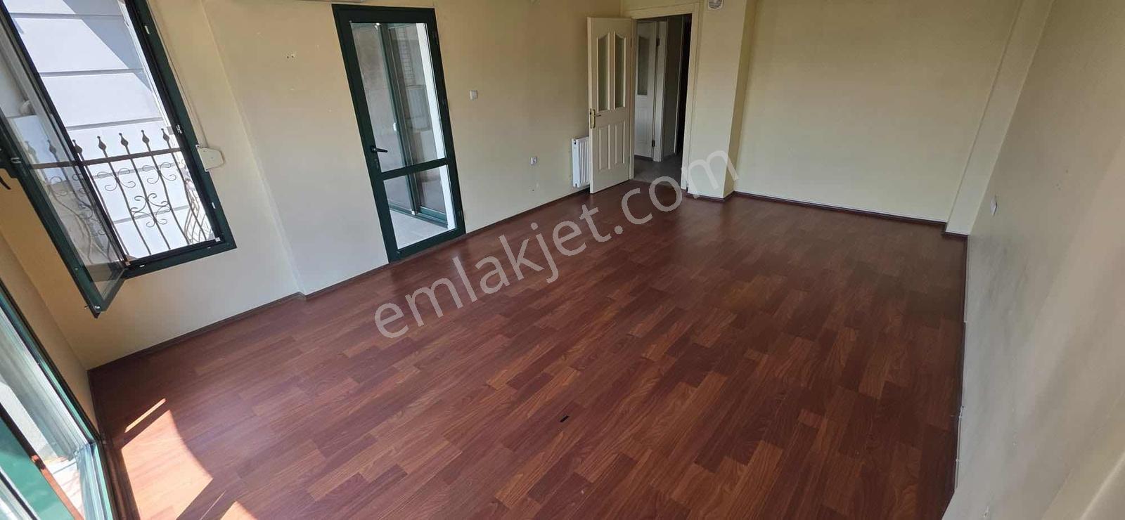 Karşıyaka Donanmacıda Deniz Manzaralı 3+1 Daire - Görsel 13