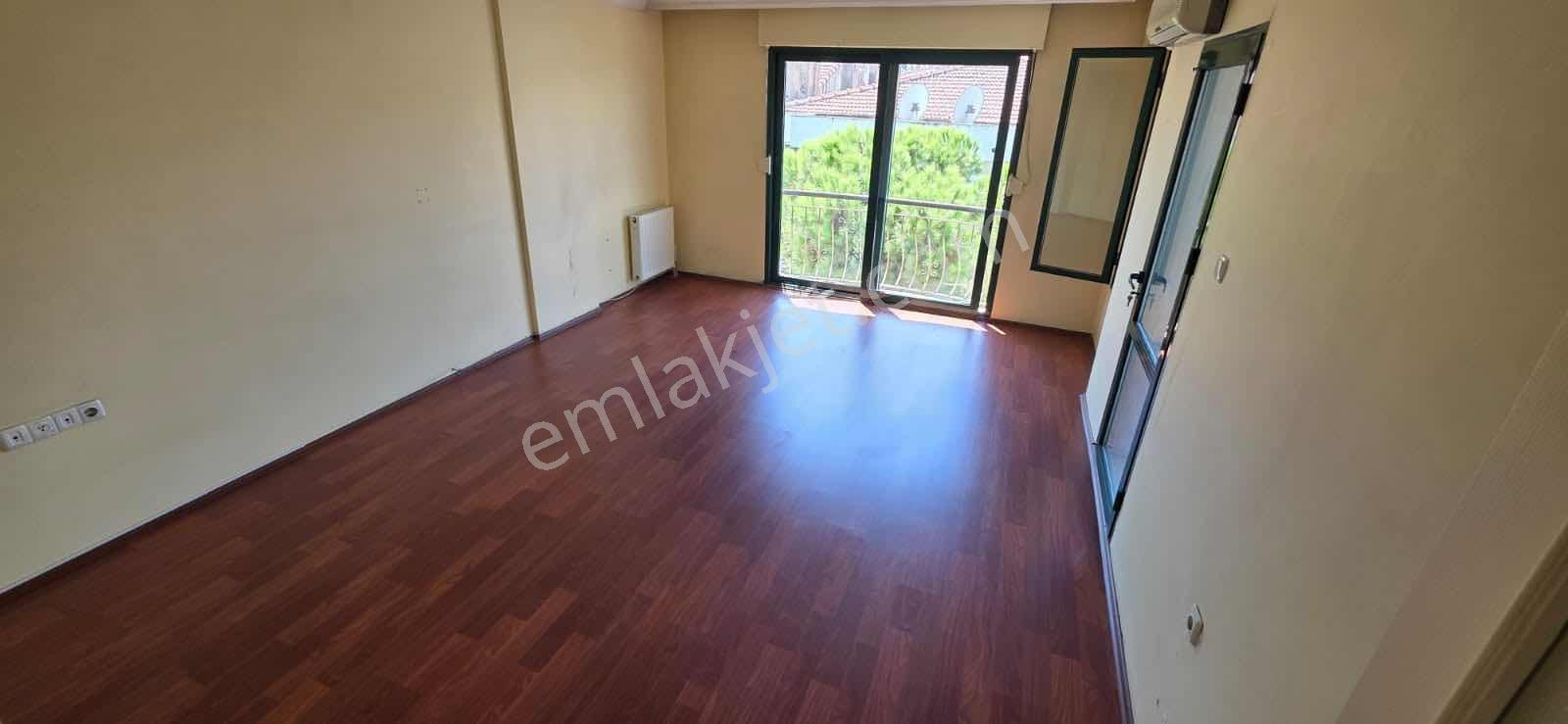 Karşıyaka Donanmacıda Deniz Manzaralı 3+1 Daire - Görsel 15