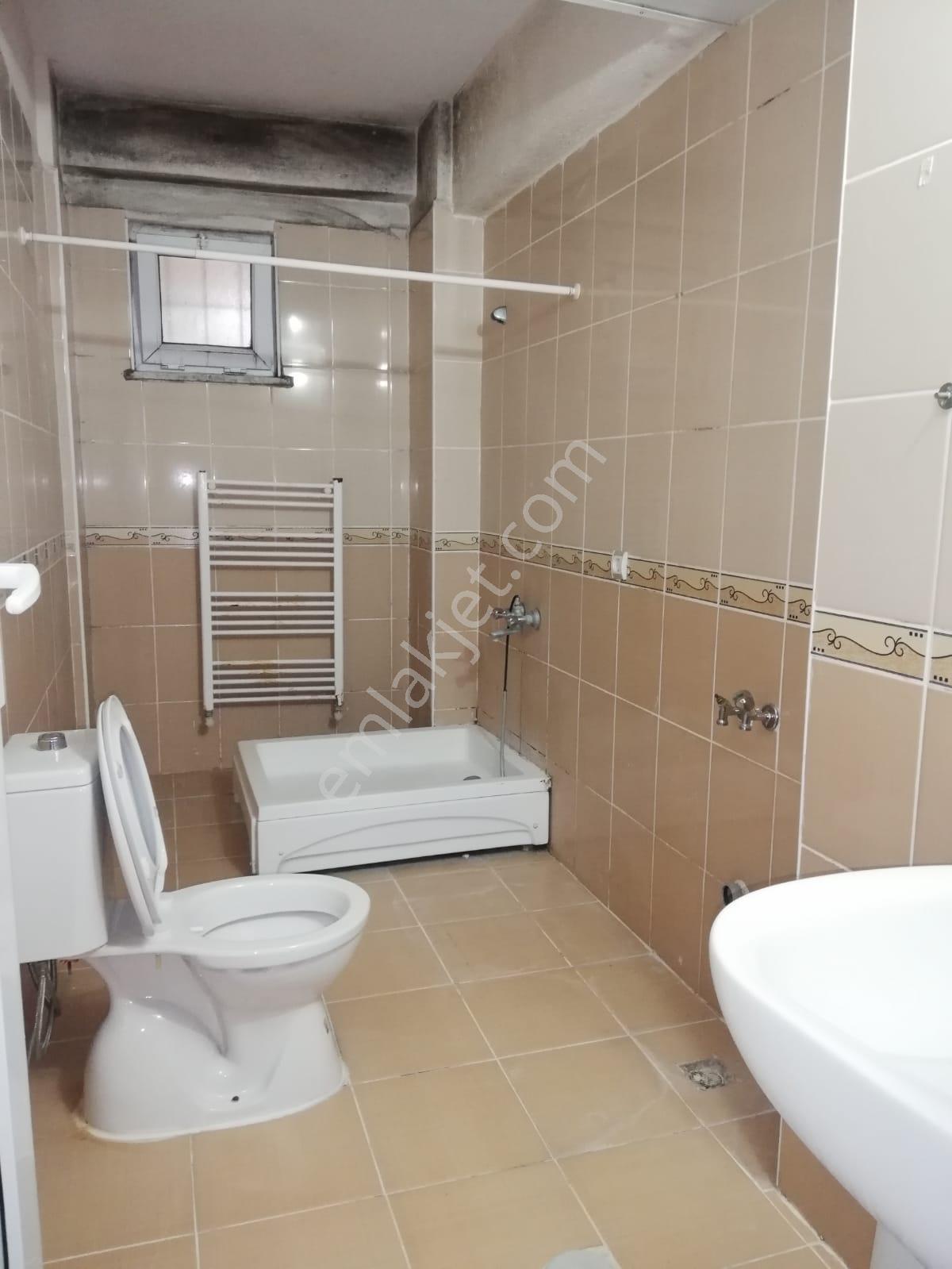 Ender Uysal Gayrimenkulden 2+1 Sitelerde Kiralık Bahçekatı - Görsel 9