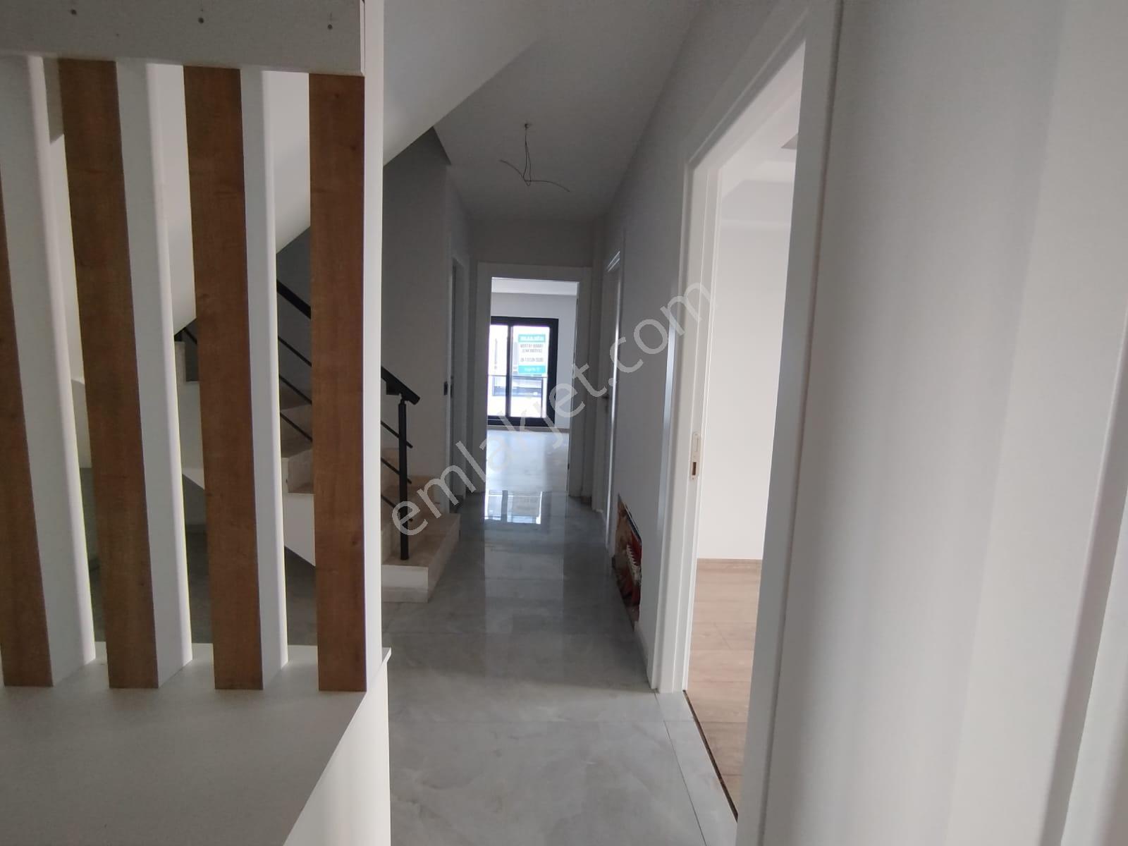 Borsa Yolu Üzeri Site İçinde Kiralık 3+1 Geniş Dubleks - Görsel 32