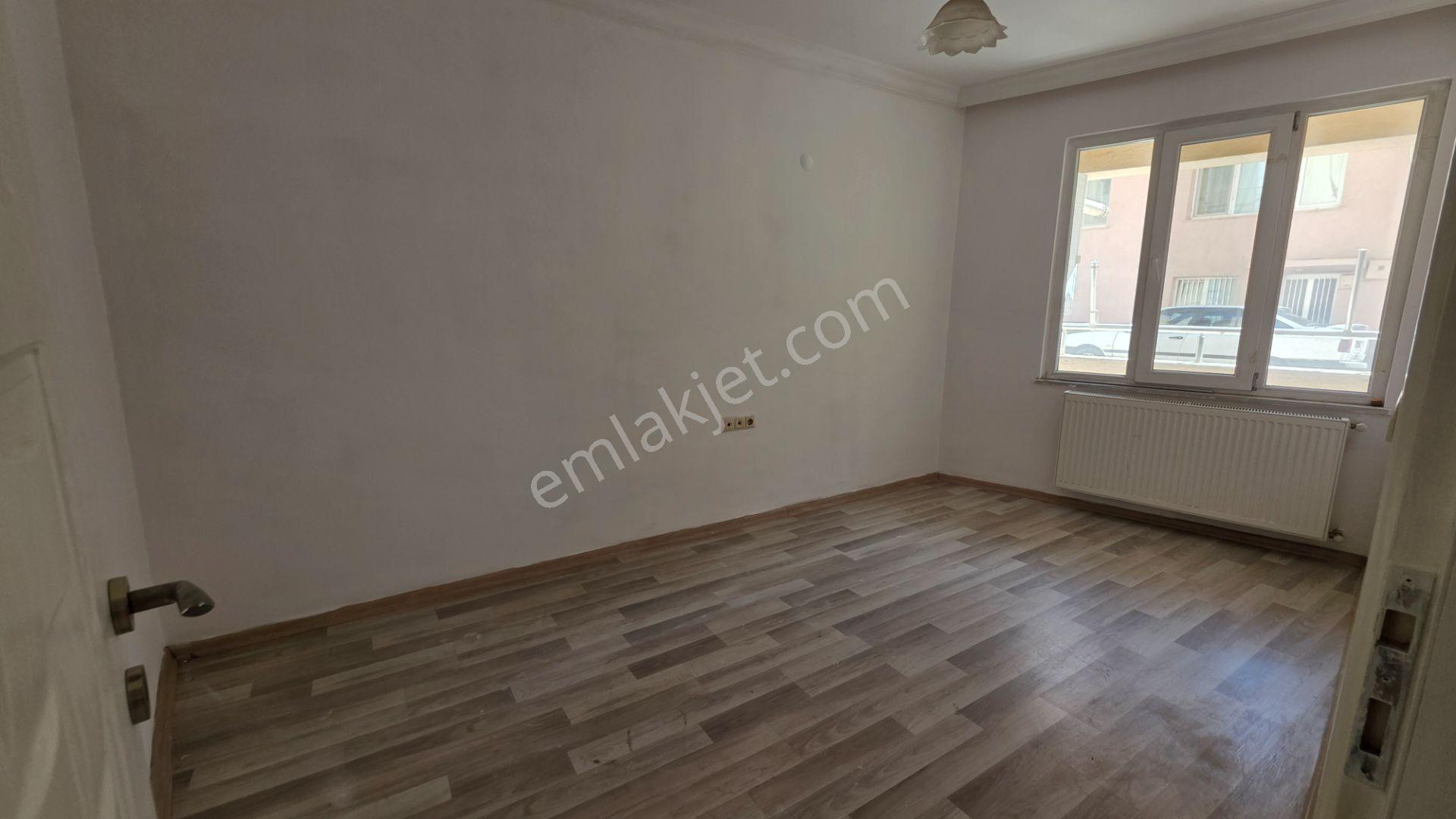 Remax Canbek Tarba Hamdibey Mahallesi Lale Sokak Satılık 2+1