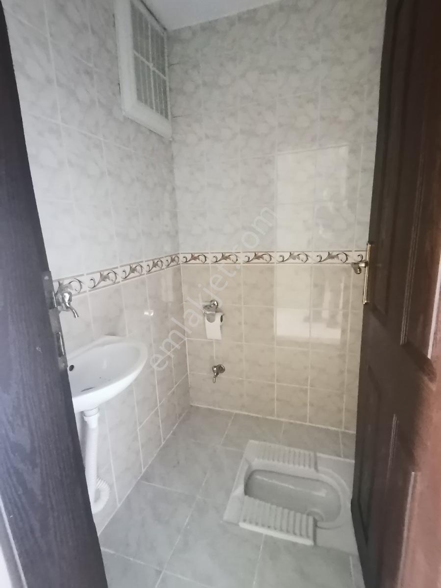 Karşıyaka Mah. Temiz Kiralık Daire 3 +1 Doğalgazlı Asansörlü - Görsel 12