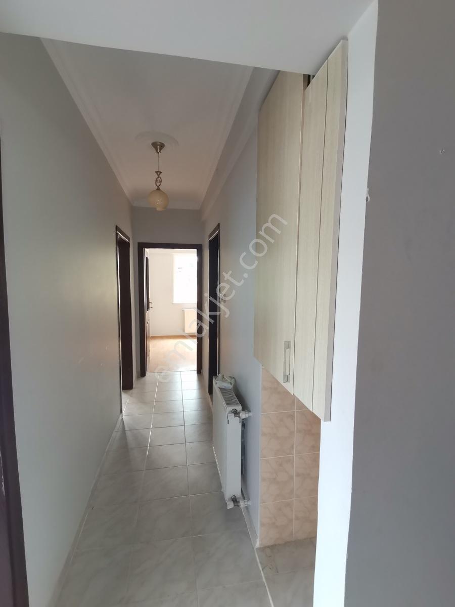 Karşıyaka Mah. Temiz Kiralık Daire 3 +1 Doğalgazlı Asansörlü - Görsel 31