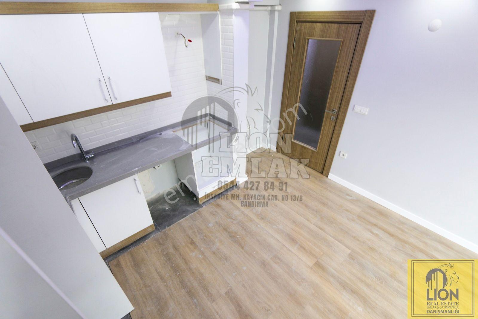 Lıon Emlak'tan 100 Yıl Mahallesinde 1+1 Sıfır Kiralık Daire - Görsel 10
